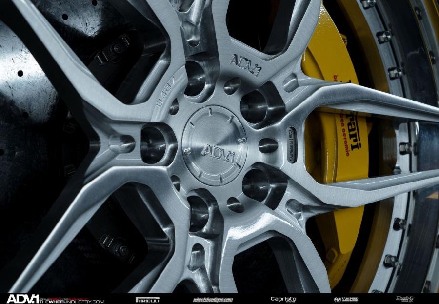  Ferrari F12berlinetta on ADV.1 Wheels (ADV05STSCS) 2015 года  (фото 31 из 34)